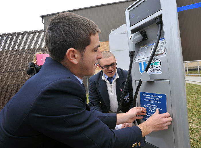 CAR CHARGING STATION
